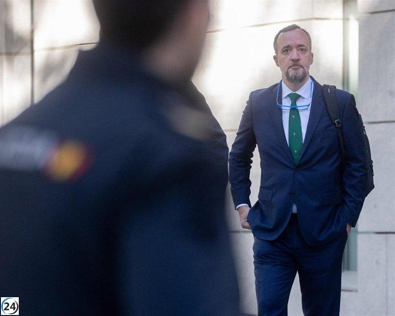 Capturan al ex subsecretario de Interior Francisco Martínez y al hacker Alcasec en una operación de la Audiencia Nacional.