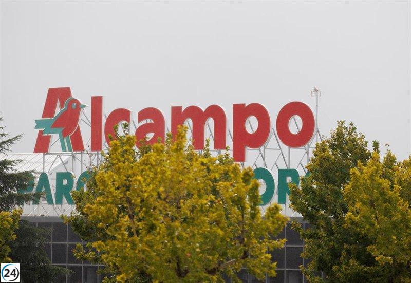Alcampo cierra un acuerdo que lleva a 565 despidos, con compensaciones de 35 días por cada año trabajado.