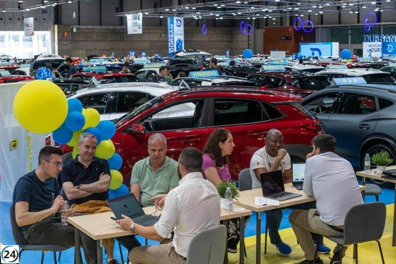 El Salón del Vehículo de Ocasión atrae a más de 17,000 asistentes y registra 1,300 ventas.
