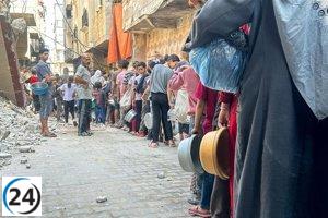 Al menos 26 palestinos pierden la vida en Gaza durante un ataque israelí mientras aguardaban ayuda alimentaria.