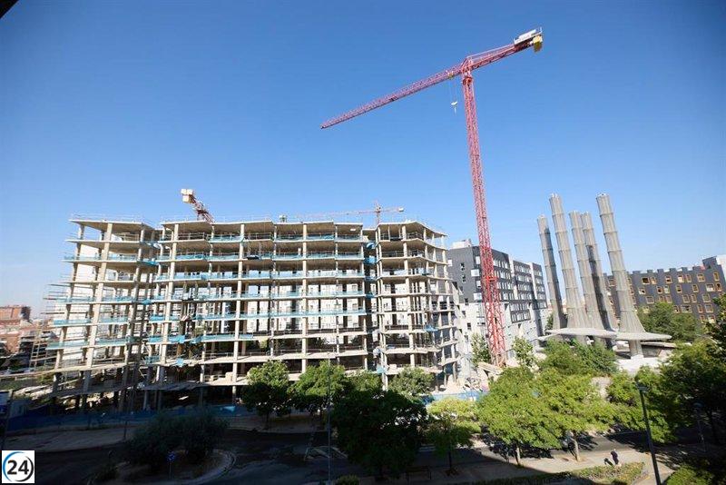 Empresarios exigen un gran acuerdo nacional para abordar la crisis de la vivienda y aumentar la oferta de terrenos urbanizables.
