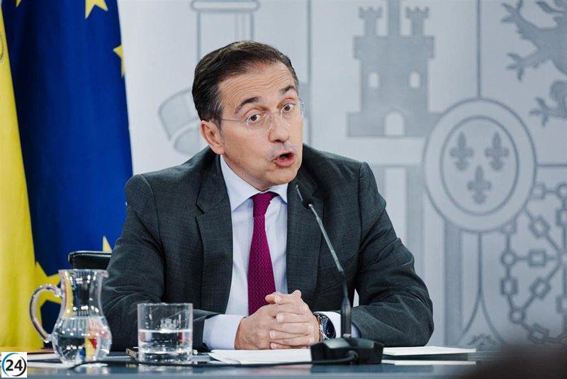 Albares aboga por negociaciones nucleares con Irán y mantiene la suspensión del pacto con Israel.