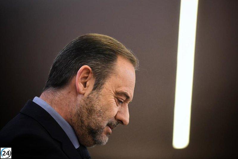 Ábalos y Koldo declararán hoy ante el Supremo en medio de la investigación sobre supuestos corruptelas en obras.