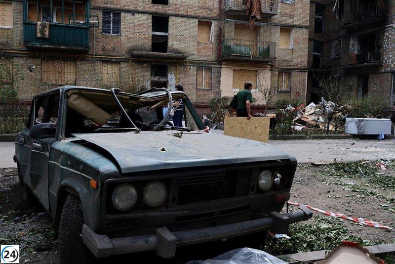 Ataques rusos en Kiev dejan un muerto y nueve heridos.