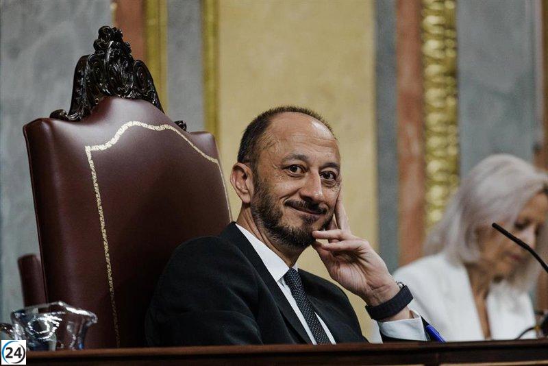 Hoy, periodistas y políticos abordan la crisis de inestabilidad en la legislatura.