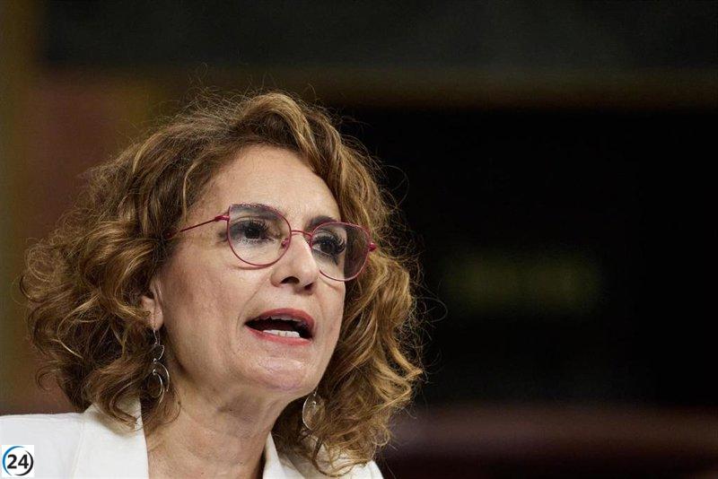 Montero afirma que la prostitución no tiene cabida en su partido y desafía a Vox a tomar la misma postura.