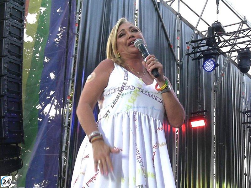 Belén Esteban brilla en el pregón del Orgullo sevillano, con inesperada aparición de Anabel Pantoja.