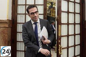 El cuerpo anuncia de manera sorpresiva su candidatura presidencial para el Eurogrupo, enfrentando a Donohoe.