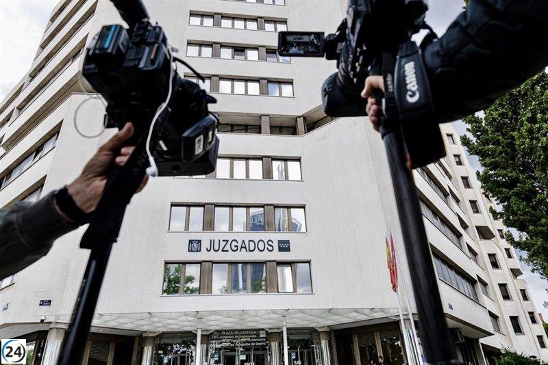 El TSJ de Madrid revoca sanciones a abogados del 'caso Begoña Gómez' por sus comentarios a los medios.