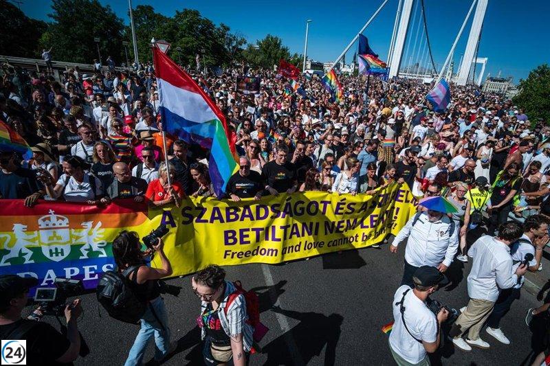 Orbán condena la marcha del Orgullo y la atribuye a directrices de Bruselas.