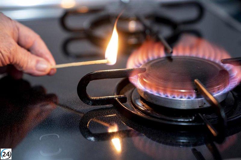 El gas regulado individual se reduce un 4,5% mañana, mientras que la tarifa vecinal baja entre un 6,4% y un 9,32%.