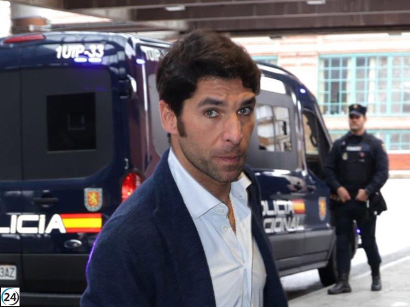 Cayetano Rivera aclara su detención en un comunicado oficial.