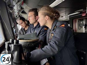 La Princesa Leonor: un modelo de cercanía y dedicación en su formación naval final.