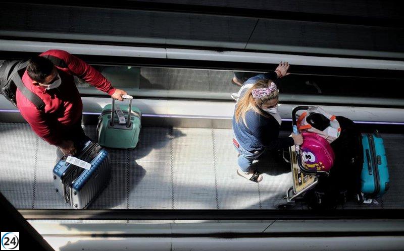 Consumo inicia medidas contra una nueva aerolínea por cobrar por la maleta de mano.