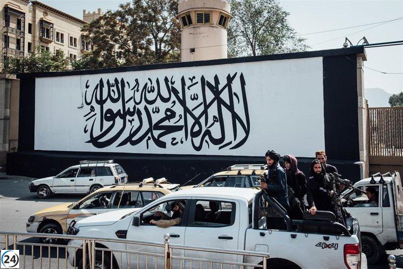 La ONU exige a los talibanes poner fin a la violencia contra mujeres y niñas en Afganistán.