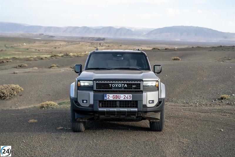 El Toyota Land Cruiser Híbrido de 48V desembarcará en España en 2026.