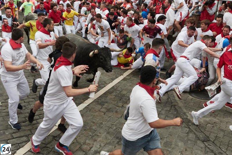 Los Miura culminan San Fermín con un rápido y fluido encierro.