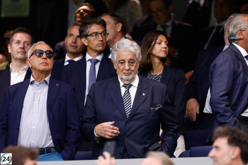 Plácido Domingo regresa a los escenarios españoles con conciertos en Alicante y Chiclana la próxima semana.