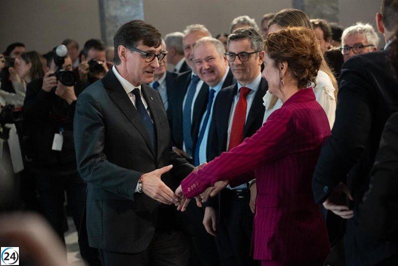 Illa respalda a Montero frente a las críticas de Junqueras: “Es fundamental para el gobierno”