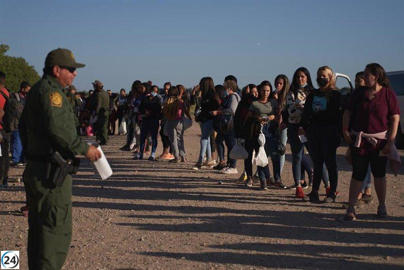 Corte estadounidense frena los planes de deportación de 60,000 migrantes de Honduras, Nicaragua y Nepal bajo Trump.