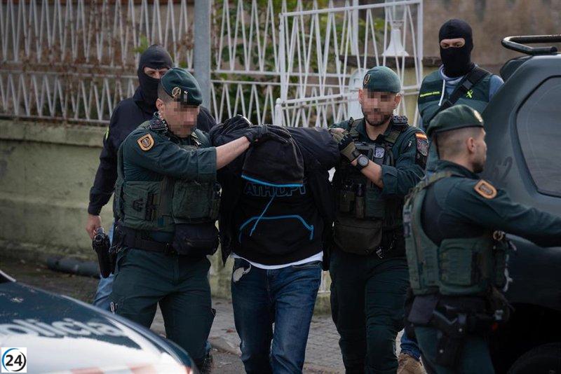 Expulsiones por yihadismo en 2024: un informante de la Ertzaintza y un convictor del 17-A entre los afectados.