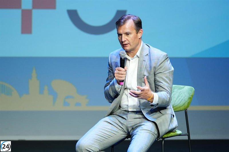 MasOrange y Vodafone ceden un 25% a GIC para formar la mayor compañía de fibra óptica en España.