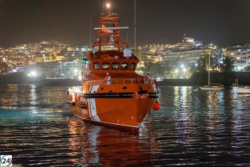 Rescatan a 176 inmigrantes en el mar, uno de ellos fallecido, y llegan a Gran Canaria.