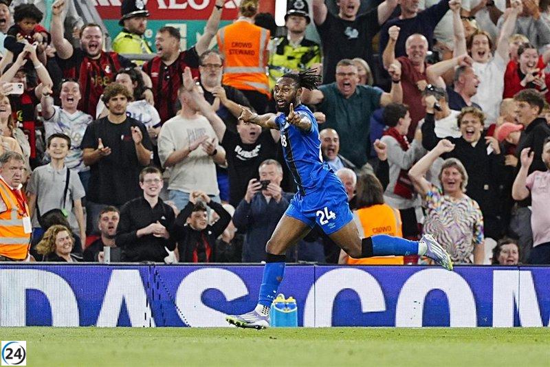 Detenido por insultos racistas hacia Semenyo en Anfield.