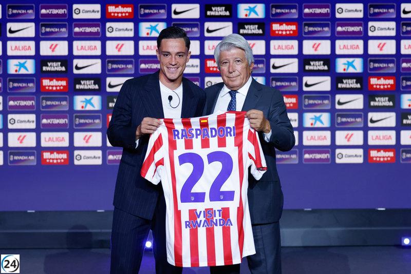 Raspadori destaca la influencia de Simeone en su llegada al club y afirma que comparte su visión.
