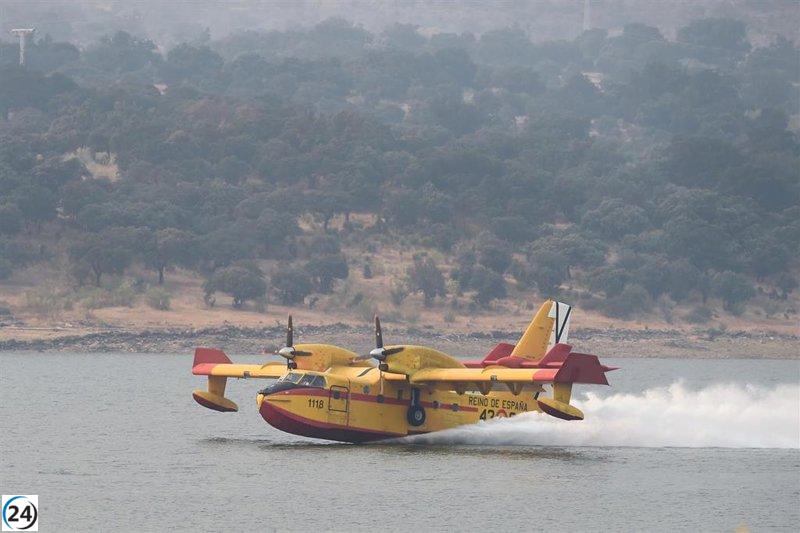 Aumentan a 37 los arrestos por los incendios estivales en España tras cinco nuevas detenciones.