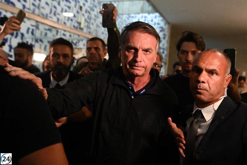 La Policía brasileña investiga posibles lavados de dinero en las cuentas de Bolsonaro.