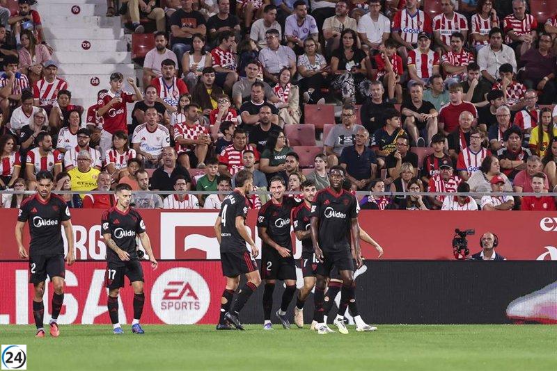El Oviedo triunfa en su retorno a LaLiga EA Sports, mientras el Sevilla desestabiliza al Girona.
