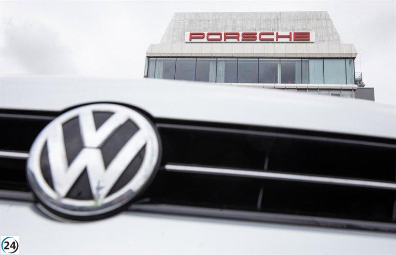 Porsche y Volkswagen caen más del 6% en bolsa tras ajustar sus expectativas financieras.