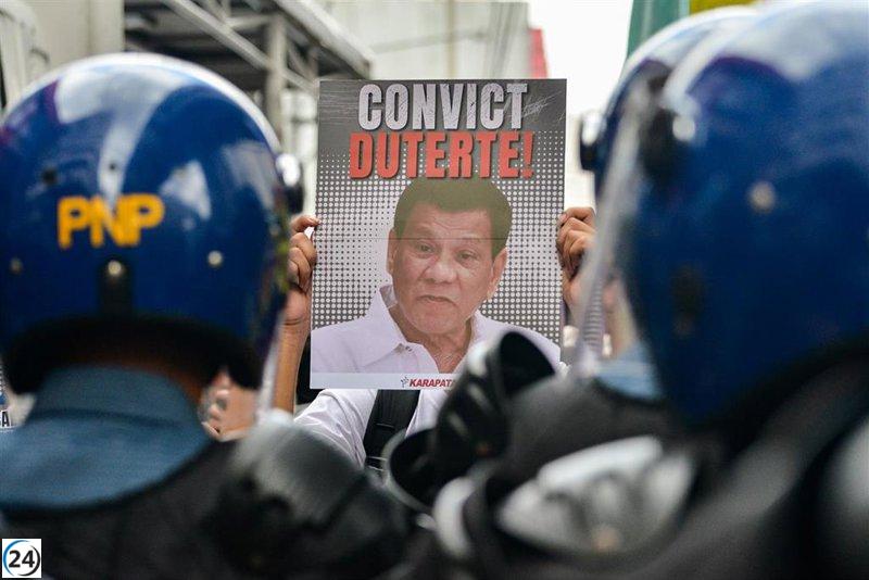 El expresidente de Filipinas Rodrigo Duterte enfrenta cargos de crímenes de lesa humanidad ante el Tribunal Penal Internacional.
