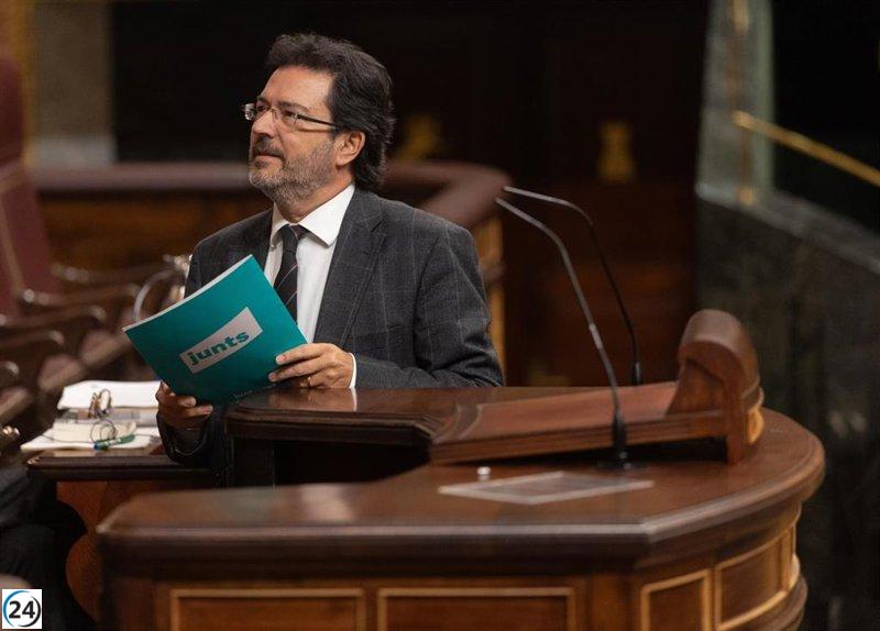 Junts encuentra eco en Vox para restringir los permisos de paternidad a trabajadores migrantes temporales.