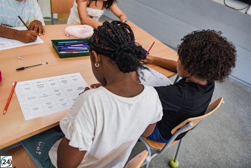 UGT aboga por menos horas y ratios en ley educativa mientras la concertada expresa su desacuerdo por no ser considerada.