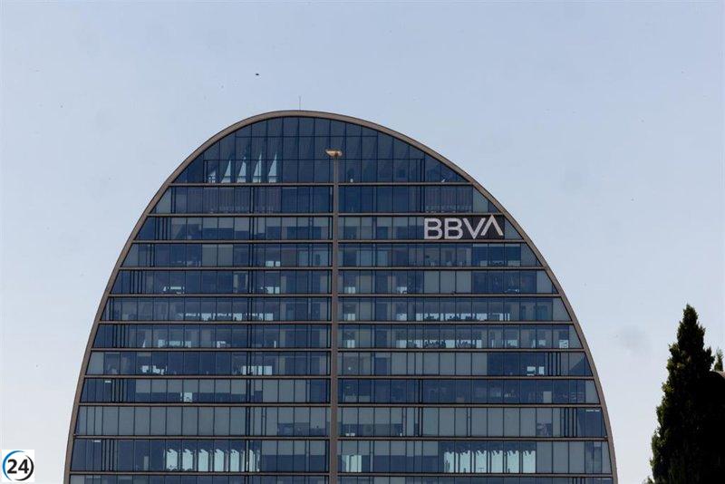 BBVA detiene objetivos comerciales para enfocar a su equipo en el proceso de canje de la OPA.
