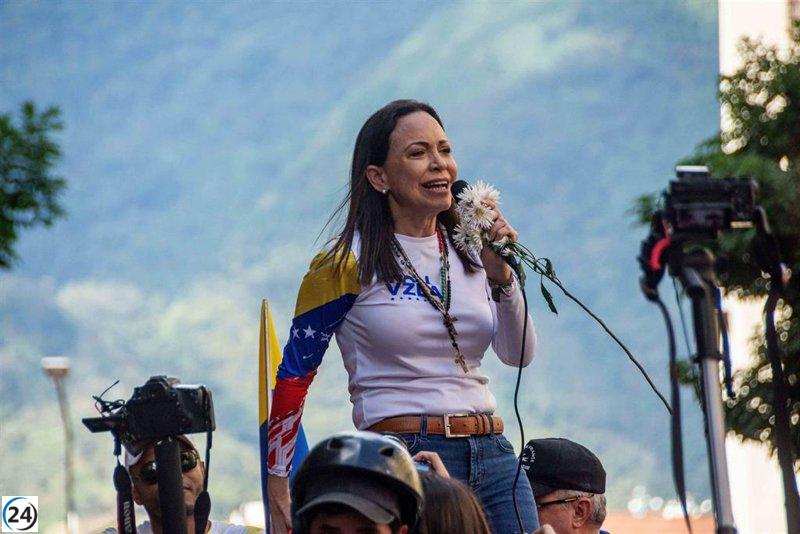 Corina Machado solicita al Papa León XIV su ayuda por los detenidos políticos en Venezuela.