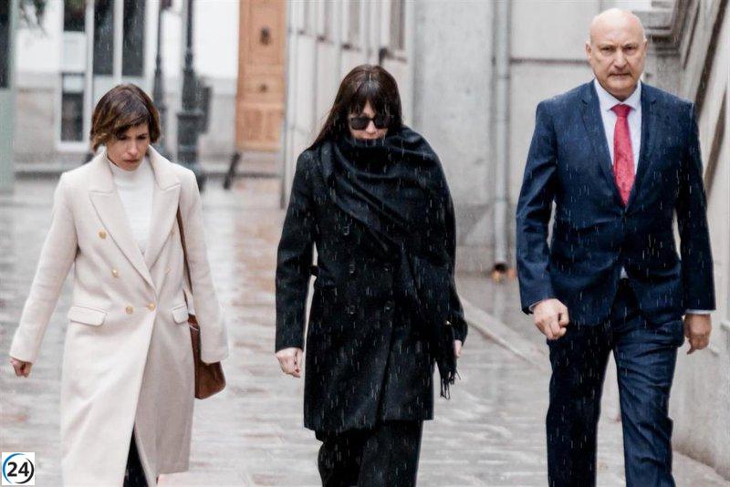El juez del 'caso Koldo' diligenciará este lunes los mensajes entre la expareja de Ábalos y su superior en Tragsatec.