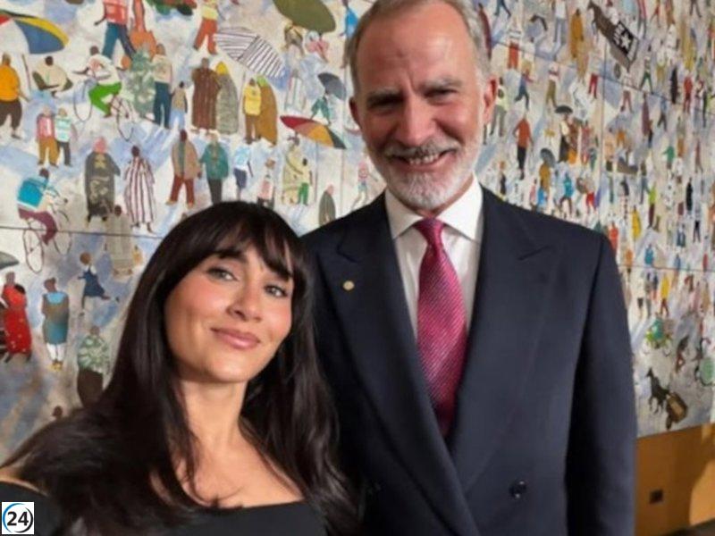 Aitana capta un momento auténtico con el rey Felipe VI en un selfie espontáneo.