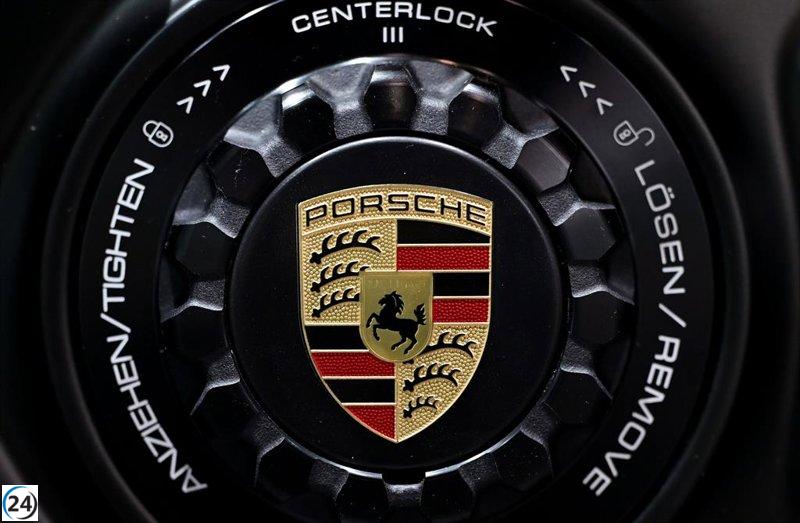 Porsche considera integrar sus áreas de Ingeniería y Digital.