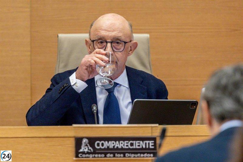 El caso Montoro se extenderá hasta enero de 2026 para interrogar a exministros y otros implicados.