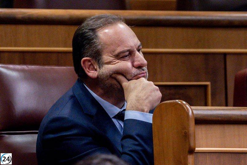 La UCO revela que Ábalos gastó 95.000 euros sin registro bancario, incluyendo 20.000 de origen desconocido.