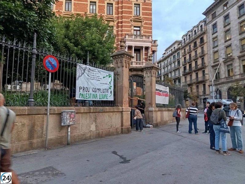 Clases interrumpidas en la UB y UPC por la movilización estudiantil en apoyo a Palestina.