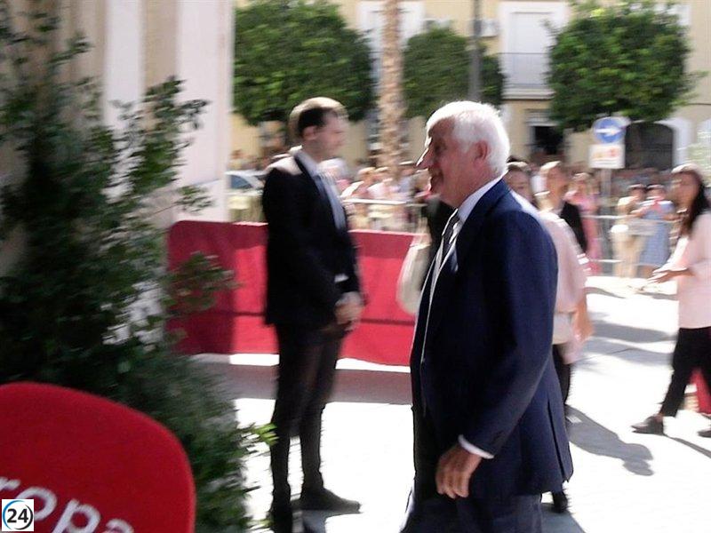 Alfonso Martínez de Irujo confunde horarios y asiste a la boda equivocada antes de la de su hermano Cayetano.