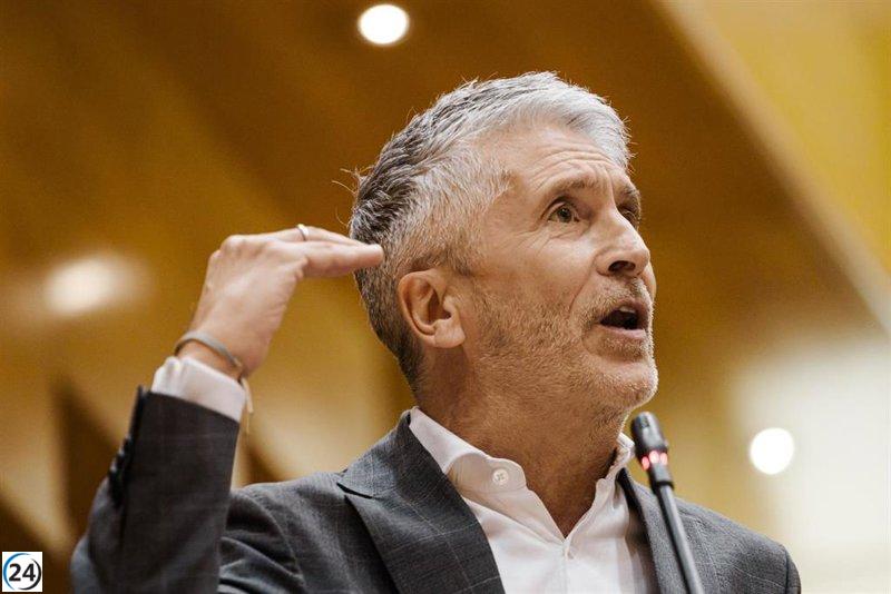 Marlaska asegura que el informe de la UCO no revela indicios de financiación ilegal en el PSOE.
