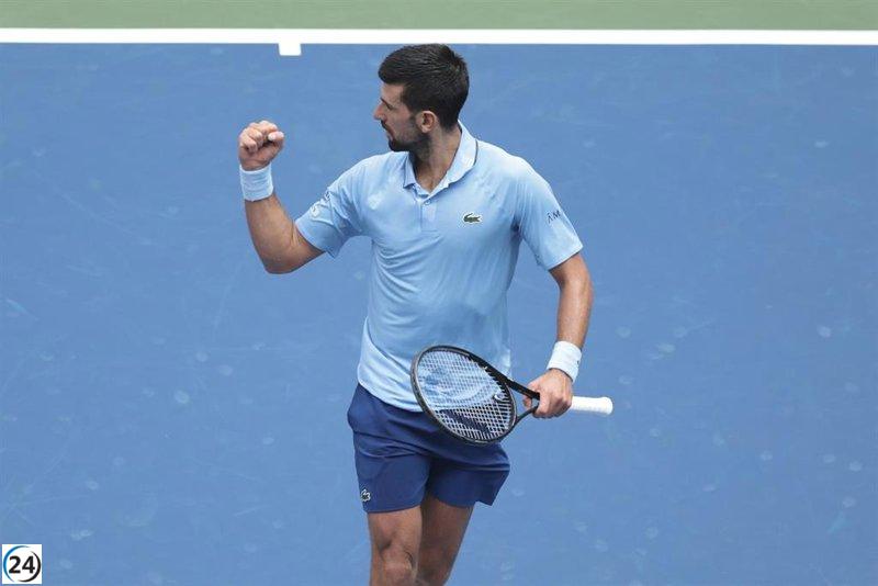 Djokovic supera sus molestias y avanza ante un sólido Munar en Shanghái.
