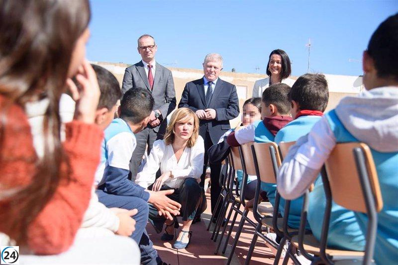 Gobierno sugiere reducir el número de estudiantes por aula: 22 en Primaria y 25 en Secundaria.