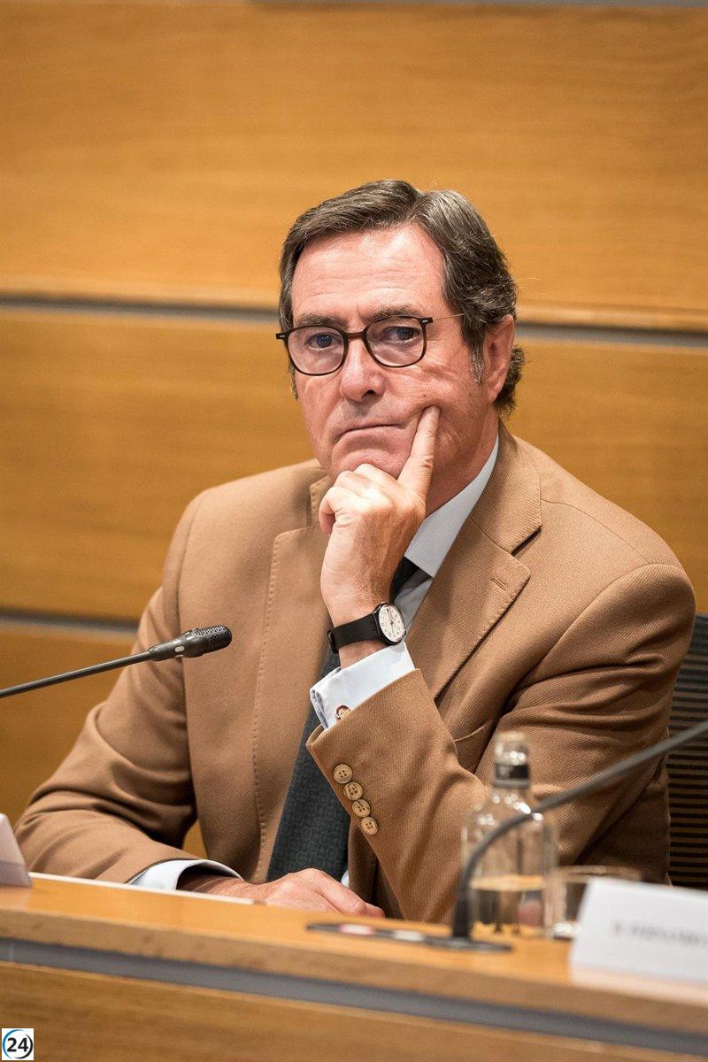 Garamendi (CEOE) defiende el permiso de 10 días por duelo, pero critica el enfoque de Díaz.