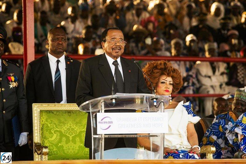 Biya busca octavo mandato en Camerún mientras la oposición se fragmenta sin un líder común.